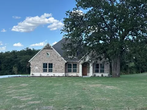 132 Oak Grove Way, Springtown, TX 76082