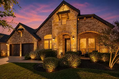 748 Fireside Dr, Aubrey, TX 76227