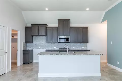 Kitchen - 824 Parkside Dr, Argyle, TX 76226 photo 1 of 1