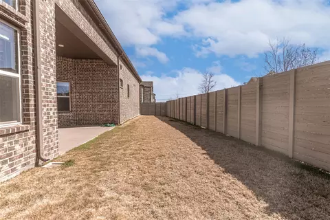 Exterior - 824 Parkside Dr, Argyle, TX 76226 photo 5 of 5