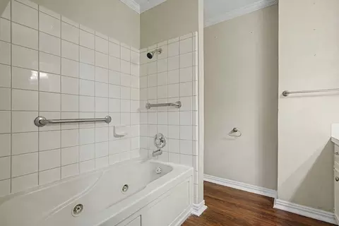 Bath - 2104 Wainwright Ct, Longview, TX 75605 photo 3 of 5