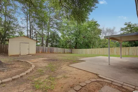 Exterior - 2104 Wainwright Ct, Longview, TX 75605 photo 6 of 7