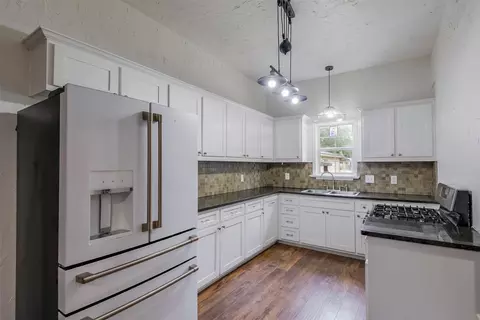607 Williams St, Waxahachie, TX 75165