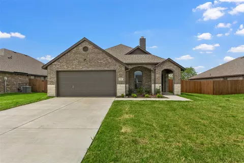214 Pennington Rd, Royse City, TX 75189
