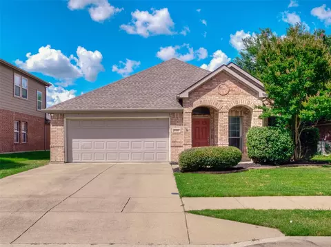 6140 Lochmoor Dr, Fort Worth, TX 76179