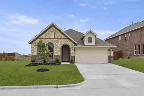 108 Whistling Duck Dr, Balch Springs, TX 75181