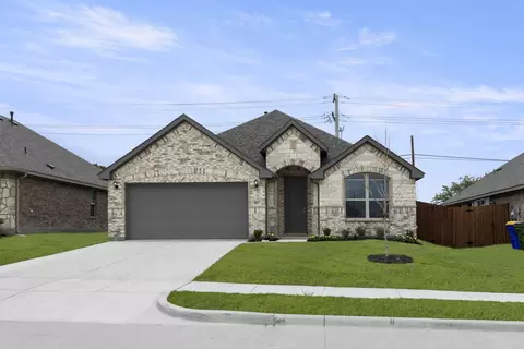 107 Whistling Duck Dr, Balch Springs, TX 75181