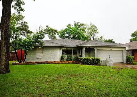 422 Rorary Dr, Richardson, TX 75081