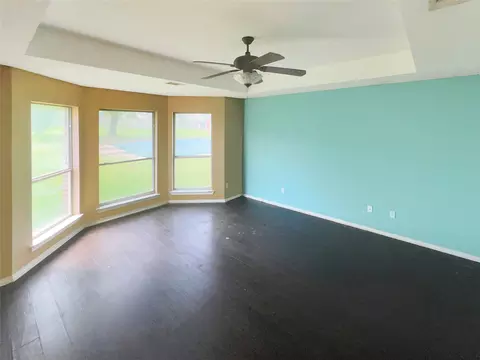 Living - 3661 Emo St, Midlothian, TX 76065 photo 6 of 7