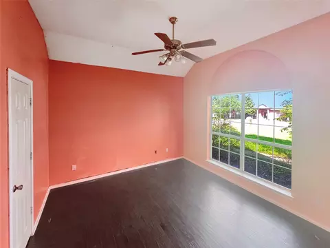 Living - 3661 Emo St, Midlothian, TX 76065 photo 7 of 7