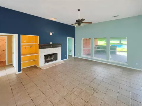 Living - 3661 Emo St, Midlothian, TX 76065 photo 2 of 7