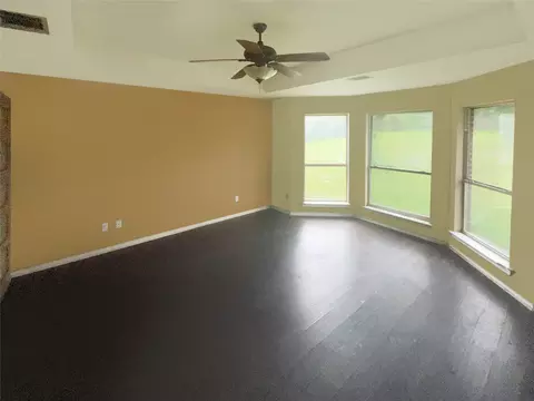 Living - 3661 Emo St, Midlothian, TX 76065 photo 5 of 7