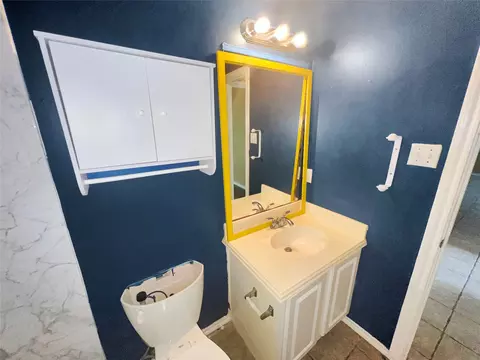 Bath - 3661 Emo St, Midlothian, TX 76065 photo 1 of 4