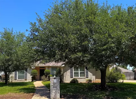 1128 Heatherwood, Hewitt, TX 76643