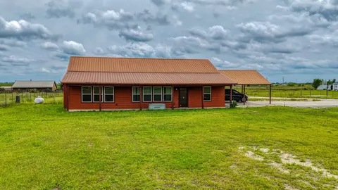 5500 County Road 302, Grandview, TX 76050