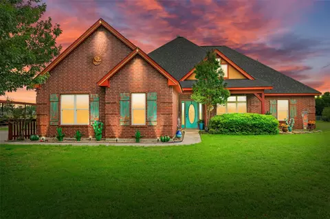 5660 Veal Station Rd, Weatherford, TX 76085