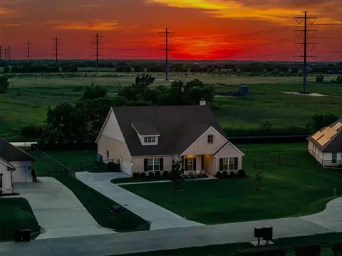 1509 Horseshoe Ct, Justin, TX 76247