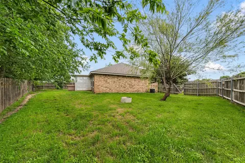 Exterior - 10512 Granada Dr, Waco, TX 76708 photo 3 of 3