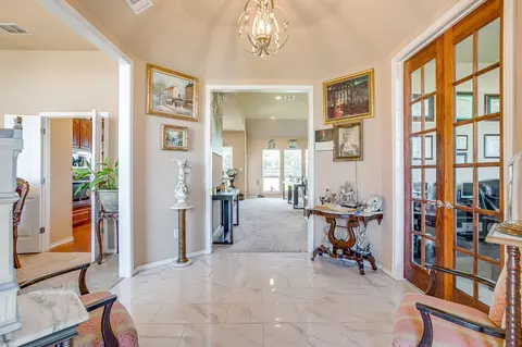 5400 Posada Dr, Crowley, TX 76036