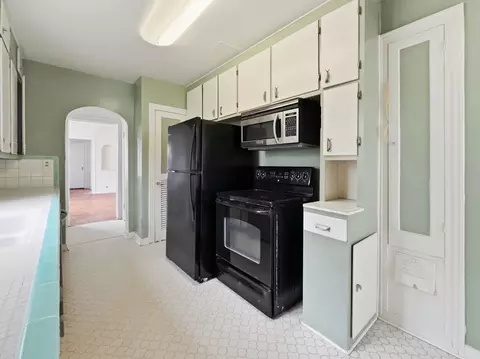 Kitchen - 609 E Main St, Hamilton, TX 76531 photo 1 of 2