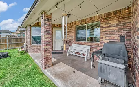 Exterior - 11108 Beckon Fls, Waco, TX 76708 photo 3 of 4