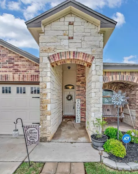 Exterior - 11108 Beckon Fls, Waco, TX 76708 photo 2 of 4