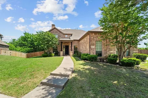 6631 Crestmoor Ln, Sachse, TX 75048