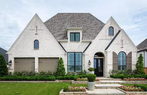 1717 Sandbrock Pkwy, Aubrey, TX 76227