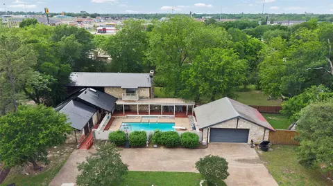 614 Mink Dr, Greenville, TX 75402
