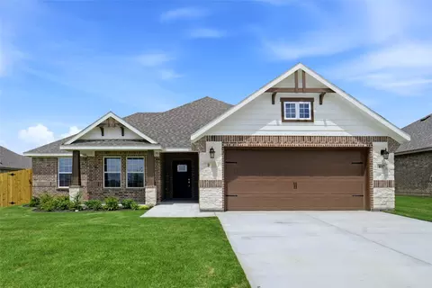 137 Joel St, Springtown, TX 76082