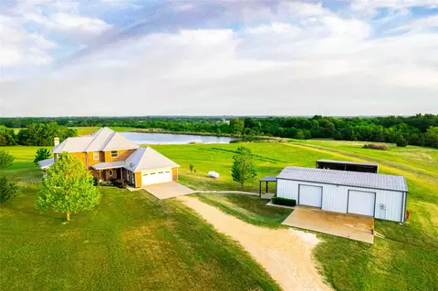 1906 Farm Road 1506, Paris, TX 75460