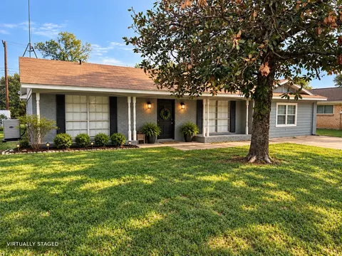 2809 N Murco Dr, Mineral Wells, TX 76067