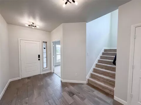 Entry Way - 1501 Bunting Dr, Argyle, TX 76226 photo 2 of 4