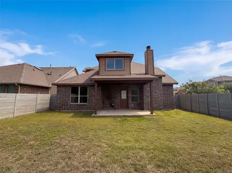 Exterior - 1501 Bunting Dr, Argyle, TX 76226 photo 7 of 7