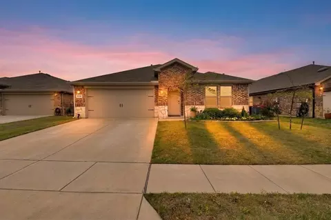 3223 Buttonbush Dr, Royse City, TX 75189