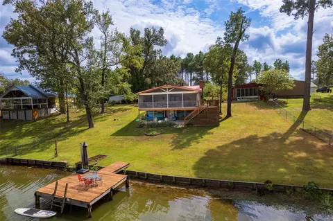 668 Omaha Dr, Omaha, TX 75571