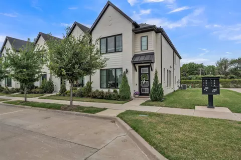 7549 Reis Ln, North Richland Hills, TX 76182