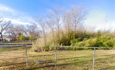 421 Diamond Ave, Fort Worth, TX 76102