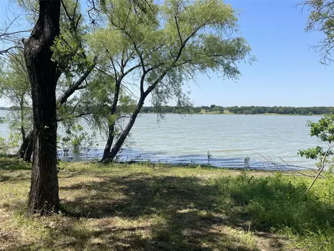 609 Lake Point Dr, Little Elm, TX 75068