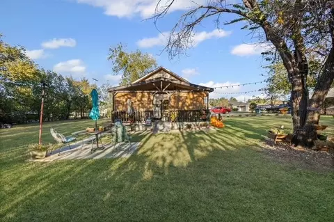 406 S Llano St, Whitney, TX 76692