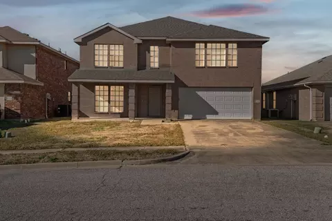 6518 Ashland Dr, Greenville, TX 75402