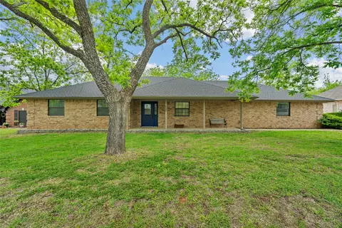 9616 Monticello Dr, Granbury, TX 76049