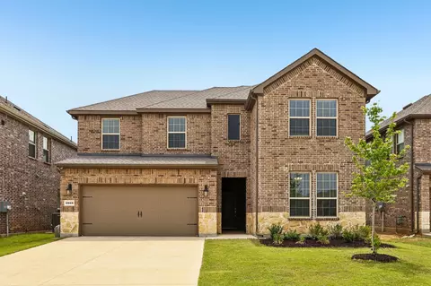 9808 Fall Brook Dr, Aubrey, TX 76227