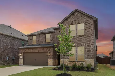9808 Fall Brook Dr, Aubrey, TX 76227