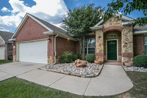 2615 Fox Creek Trl, Arlington, TX 76017