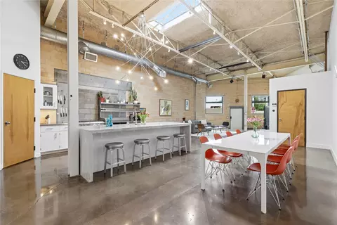 335 S Hall St, Dallas, TX 75226