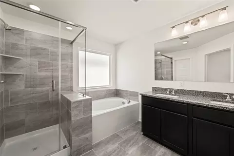 Bath - 10116 Bethlehem Ct, Waco, TX 76708 photo 2 of 2