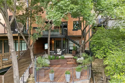 2911 Magnolia Hill Ct, Dallas, TX 75201