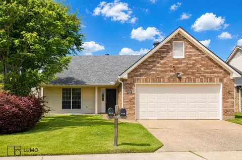 521 Winesap Dr, Shreveport, LA 71115