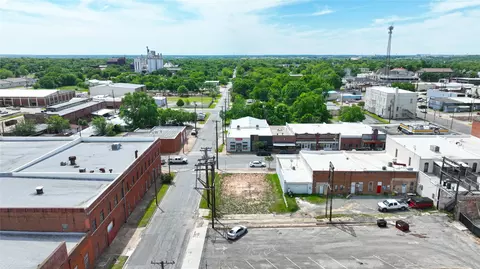 225 E Houston St, Sherman, TX 75090